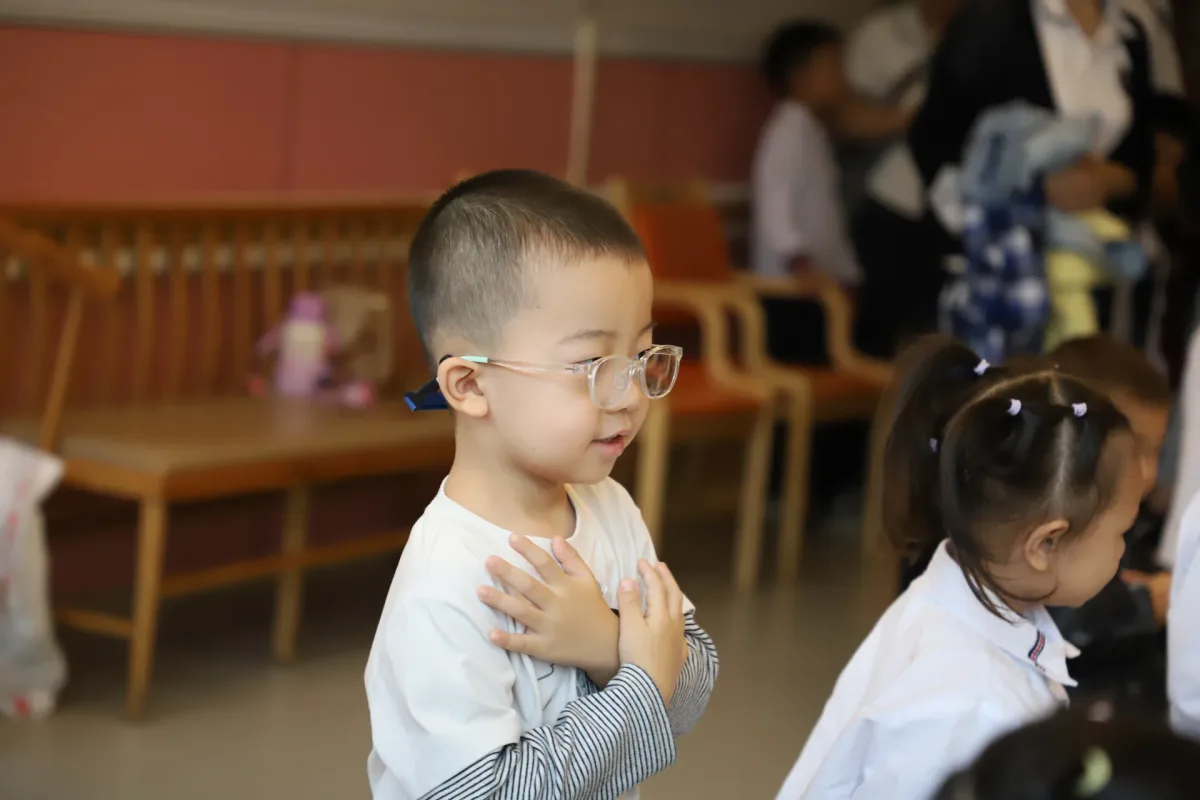 重阳敬老活动实景活动记录 6