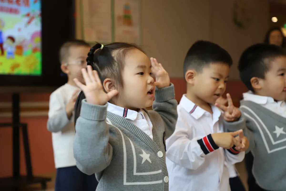 重阳敬老活动实景活动记录 9